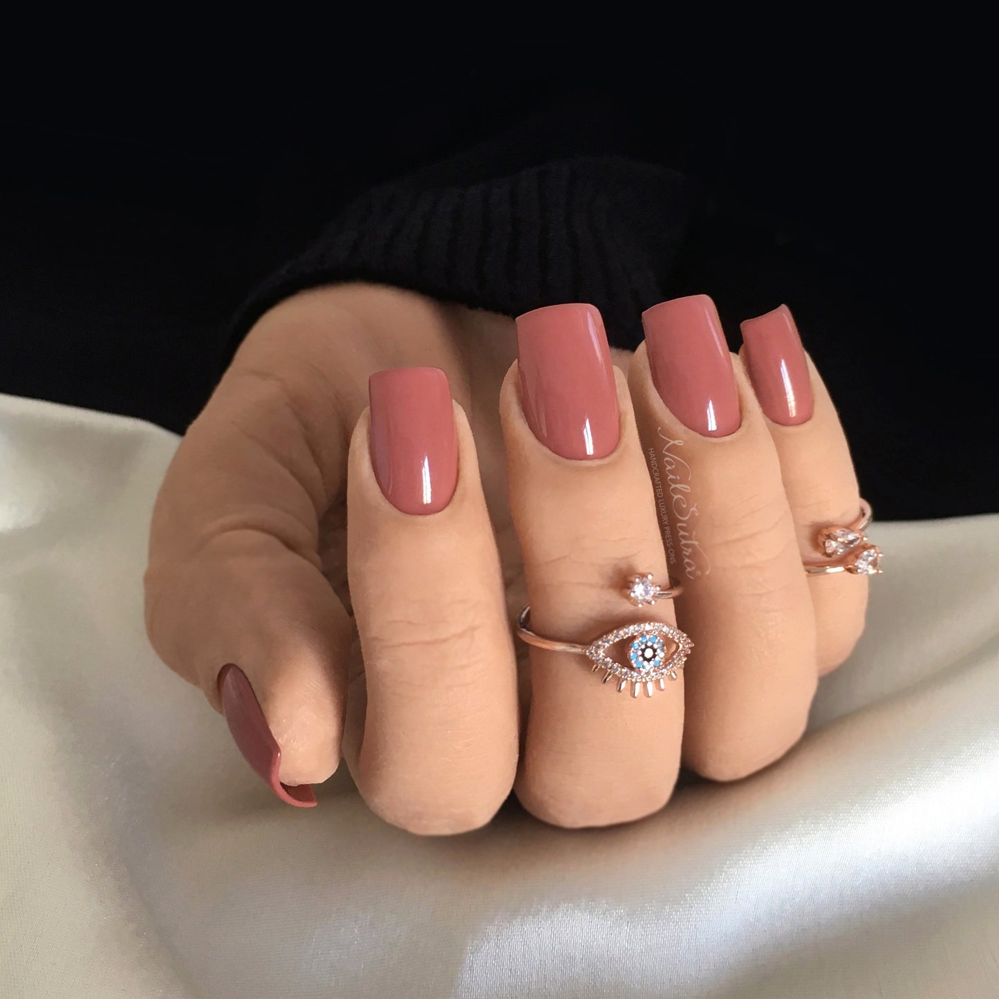 Basic - Mauve Brown - Medium Square